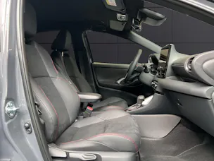 Toyota Yaris 1.5 VVT-i HSD GR Sport