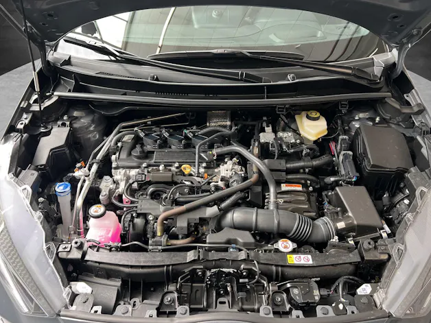 Toyota Yaris 1.5 VVT-i HSD GR Sport