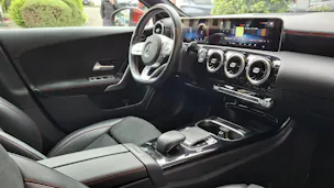 Mercedes-Benz A 250 AMG Line 4m Limousine