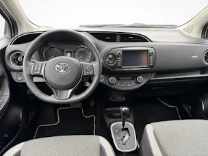 Toyota Yaris 1.5 VVT-i HSD Trend