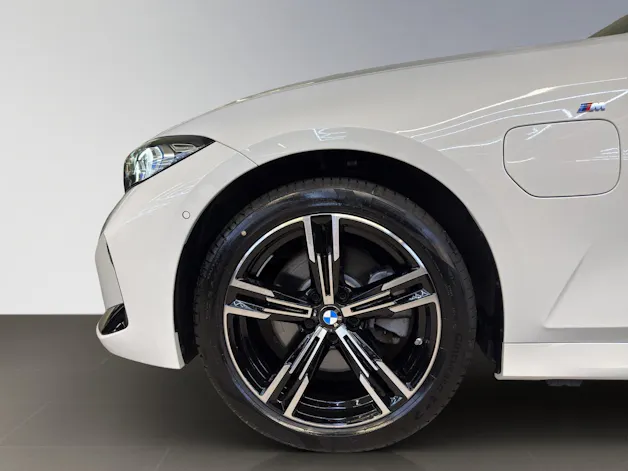 BMW 330e xDrive Touring M-SportPaket