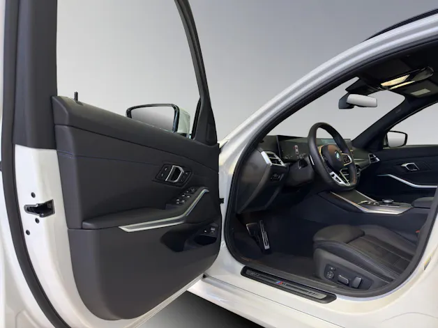 BMW 330e xDrive Touring M-SportPaket