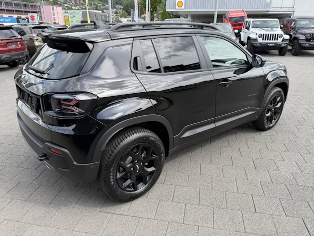 Jeep Avenger 1.2 MHEV Overland 4xe