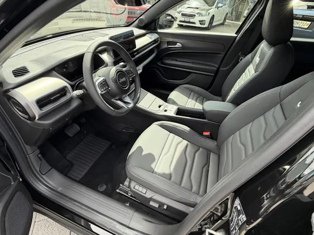 Jeep Avenger 1.2 MHEV Overland 4xe