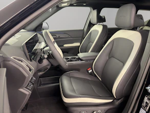 https://vehicle.imgix.net/4316196/17b8b696-3f98-4280-8359-ee290e4facb7.jpg