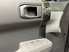https://vehicle.imgix.net/4316201/ca670637-0e88-4a82-bf93-0071d6a7dd1c.jpg