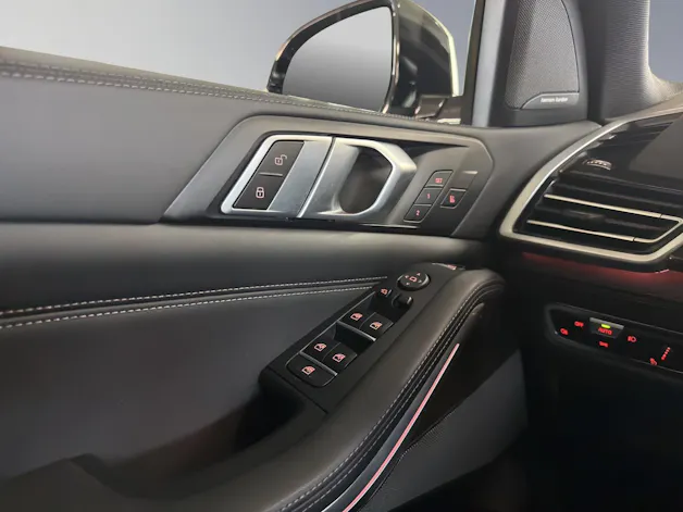 BMW X5 M50i xDrive