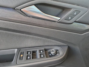 Fahrzeugbild VW Golf VIII 2.0 TSI GTI DSG / ab 3,99% Leasing bei Abschluss einer Protect Autoversicherung