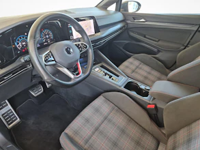 https://vehicle.imgix.net/4316352/75a02de7-5eb7-467c-b6c3-80ff541f2dd4.jpg