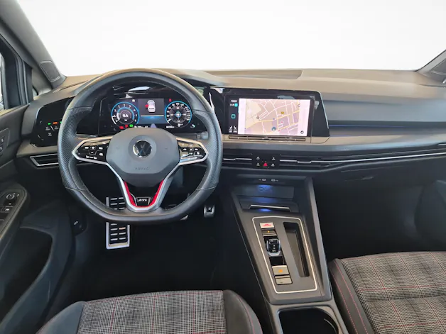 VW Golf VIII 2.0 TSI GTI DSG / ab 3,99% Leasing bei Abschluss einer Protect Autoversicherung