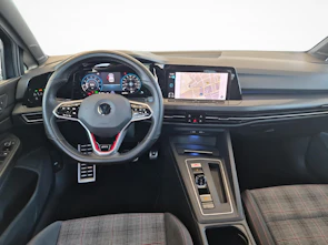 Fahrzeugbild VW Golf VIII 2.0 TSI GTI DSG / ab 3,99% Leasing bei Abschluss einer Protect Autoversicherung