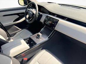 https://vehicle.imgix.net/4316388/75f44734-21f6-4ec1-8544-b4113ebe227e.jpg
