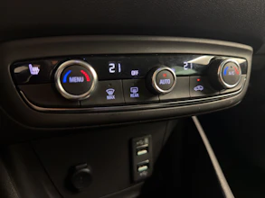 https://vehicle.imgix.net/4316450/e5473bab-4fe0-456b-b396-0916c4cb3927.jpg