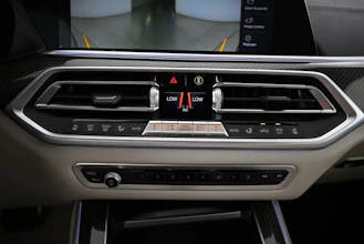 https://vehicle.imgix.net/4316462/a7c7c046-147c-4368-8e64-9f35aa14df81.jpg
