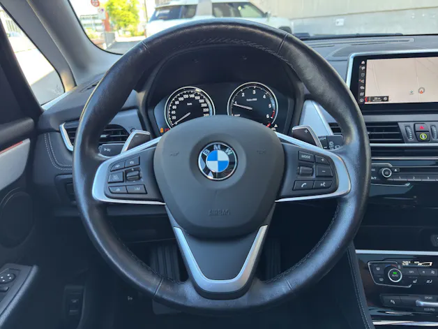 BMW 218d xDrive Active Tourer MODELL SPORT LINE
