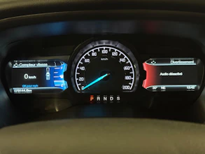 https://vehicle.imgix.net/4316497/71685021-094b-4f84-9970-e0f0734712e9.jpg