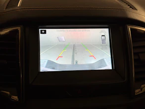 https://vehicle.imgix.net/4316497/d7e153c4-efe9-4bee-92a7-773f8238b5ea.jpg
