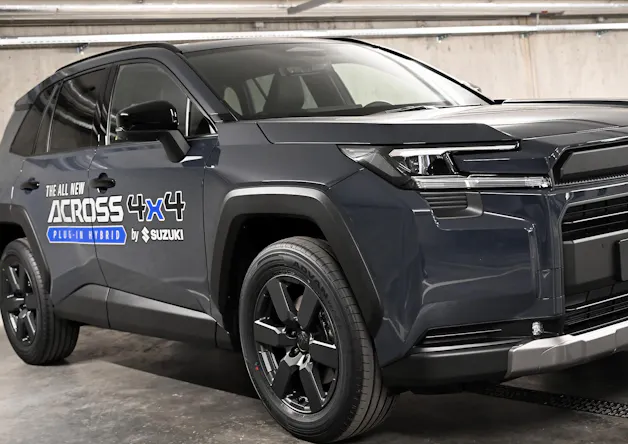 Suzuki Across 2.5 PHEV Compact Top 4x4