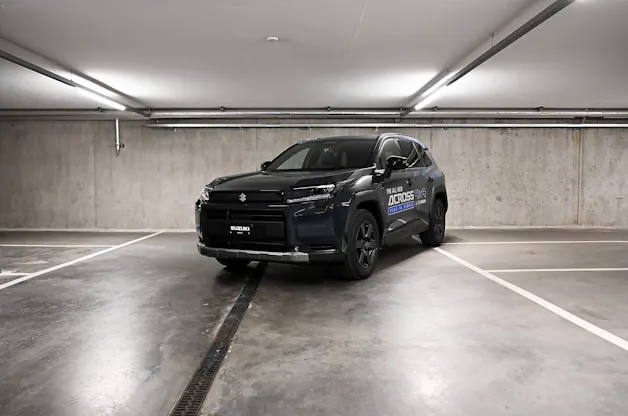 Suzuki Across 2.5 PHEV Compact Top 4x4