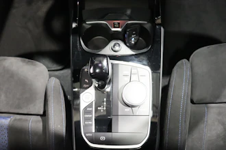 https://vehicle.imgix.net/4316515/aa24aa41-dda5-40ec-b9a8-4f13e9d9595a.JPG