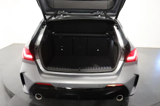 https://vehicle.imgix.net/4316515/cc40b116-6cfc-4781-a7d4-020dc984f738.JPG