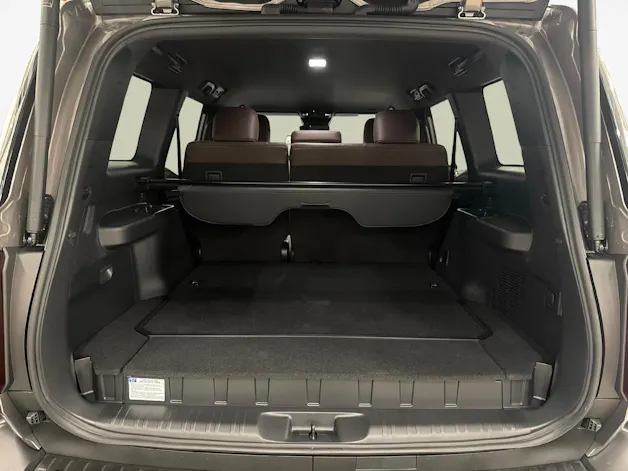 Toyota Land Cruiser 2.8 D 48V Style