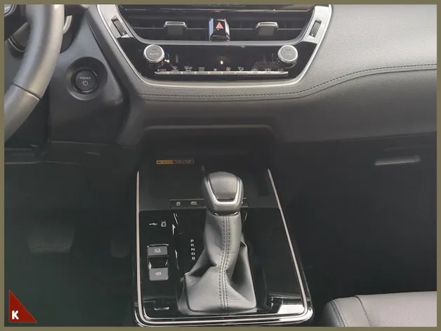 Toyota Corolla Cross 2.0 HSD Premium AWD-i