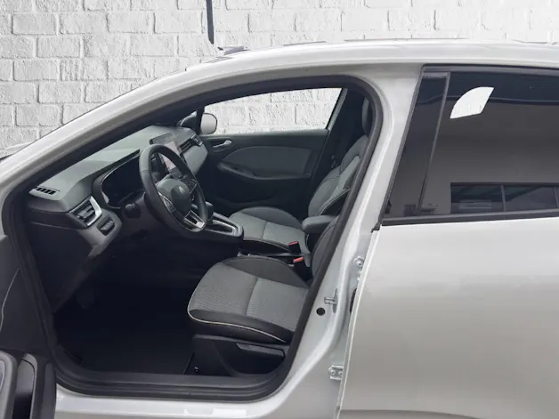 Renault Clio 1.6 E-Tech techno