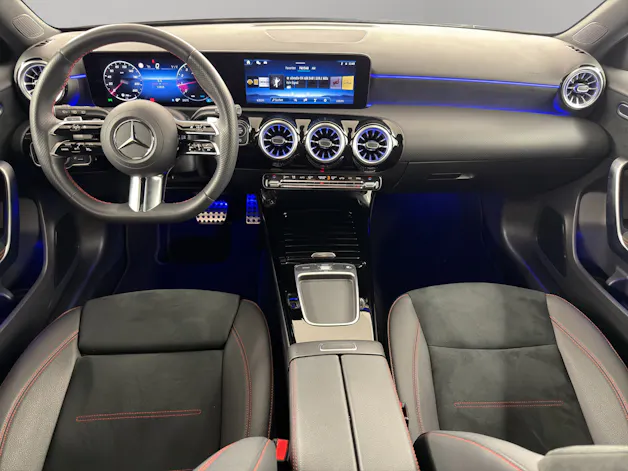 Mercedes-Benz A 180 AMG Line