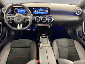 immagine del veicolo MERCEDES-BENZ A 180 AMG Line