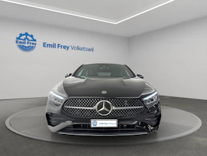 https://vehicle.imgix.net/4316566/56890116-f6d8-430e-ab84-d6537c2ca4da.jpg
