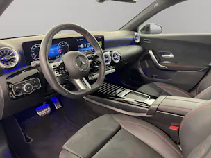 Mercedes-Benz A 180 AMG Line