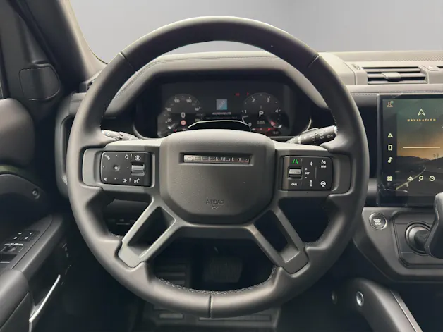 Land Rover Defender 110 3.0 D I6 250 X-Dynamic SE