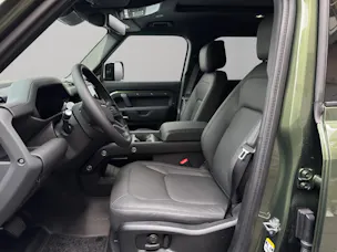 Land Rover Defender 110 3.0 D I6 250 X-Dynamic SE