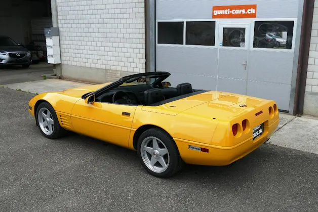 Chevrolet Corvette Convertible 5.7