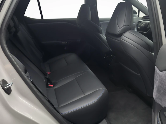 Fahrzeugbild LEXUS RZ