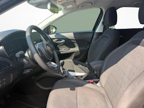 https://vehicle.imgix.net/4316642/0e2b3608-2b13-4d3e-9827-67148e5f6597.jpg