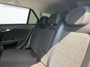 https://vehicle.imgix.net/4316642/59e9ed4c-e671-4be2-8f51-f3f1755adb7e.jpg