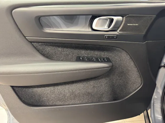 Volvo XC40 1.5 T5 PiH Ultimate Dark