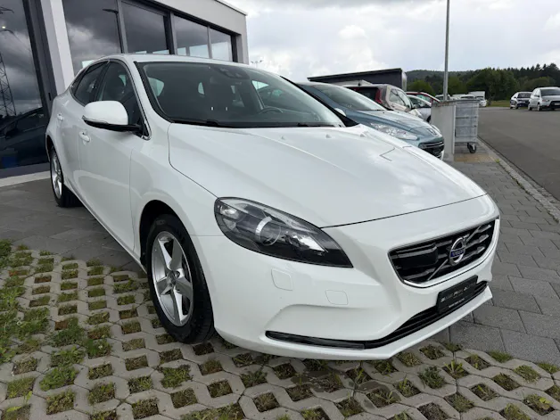 Volvo V40 2.0 D3 Momentum S/S
