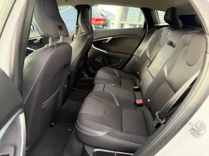 Volvo V40 2.0 D3 Momentum S/S