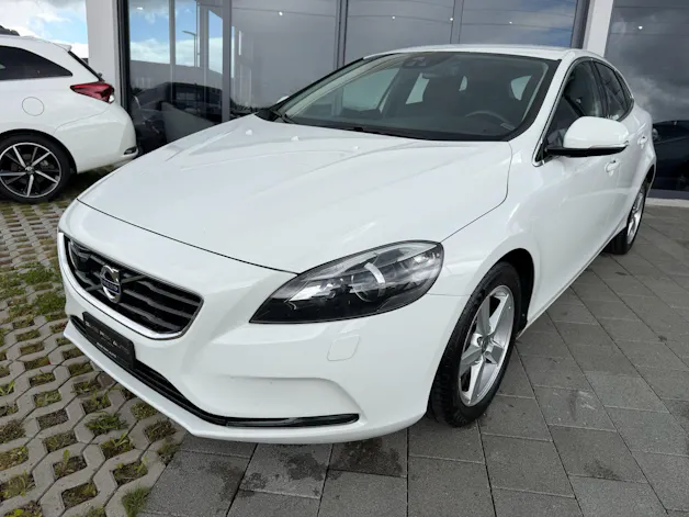 Volvo V40 2.0 D3 Momentum S/S