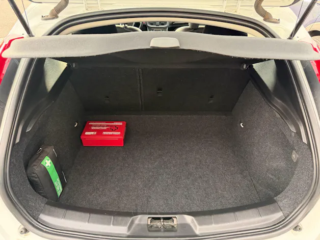 Volvo V40 2.0 D3 Momentum S/S