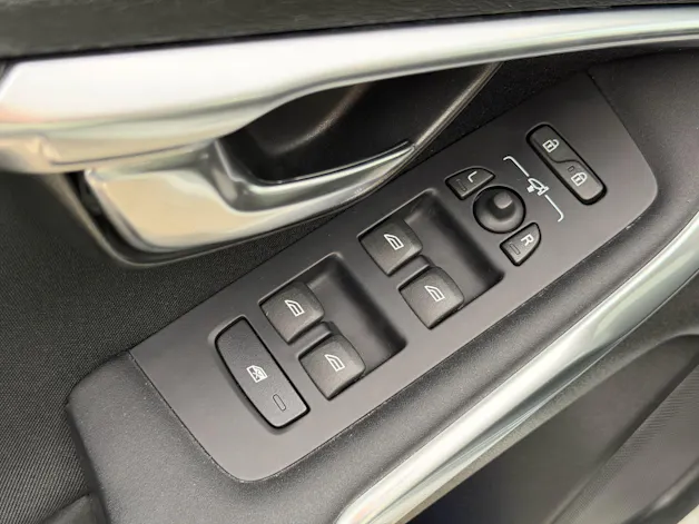 Volvo V40 2.0 D3 Momentum S/S