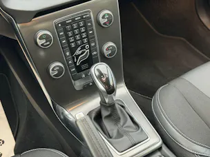 Volvo V40 2.0 D3 Momentum S/S