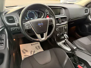 Volvo V40 2.0 D3 Momentum S/S