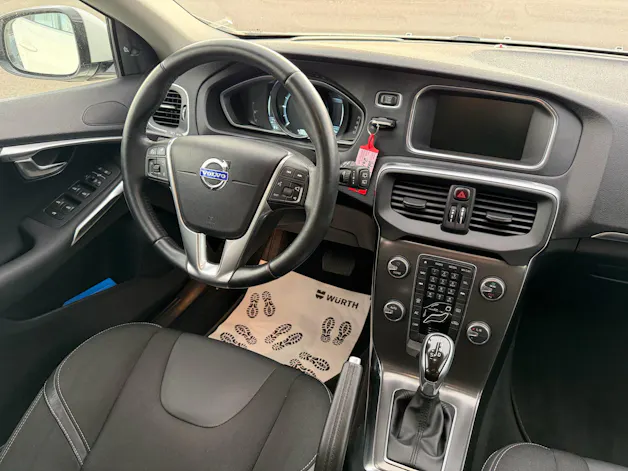 Volvo V40 2.0 D3 Momentum S/S