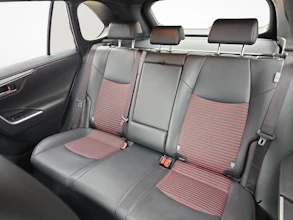 https://vehicle.imgix.net/4316652/ad963f16-02b0-48c7-ba25-cef2d425fd94.jpg