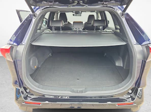 https://vehicle.imgix.net/4316652/adbb54a8-3897-4881-8259-aada4777d581.jpg