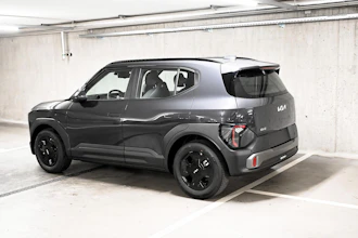 https://vehicle.imgix.net/4316676/b021161e-a381-47f8-939f-7bdada51858c.jpg
